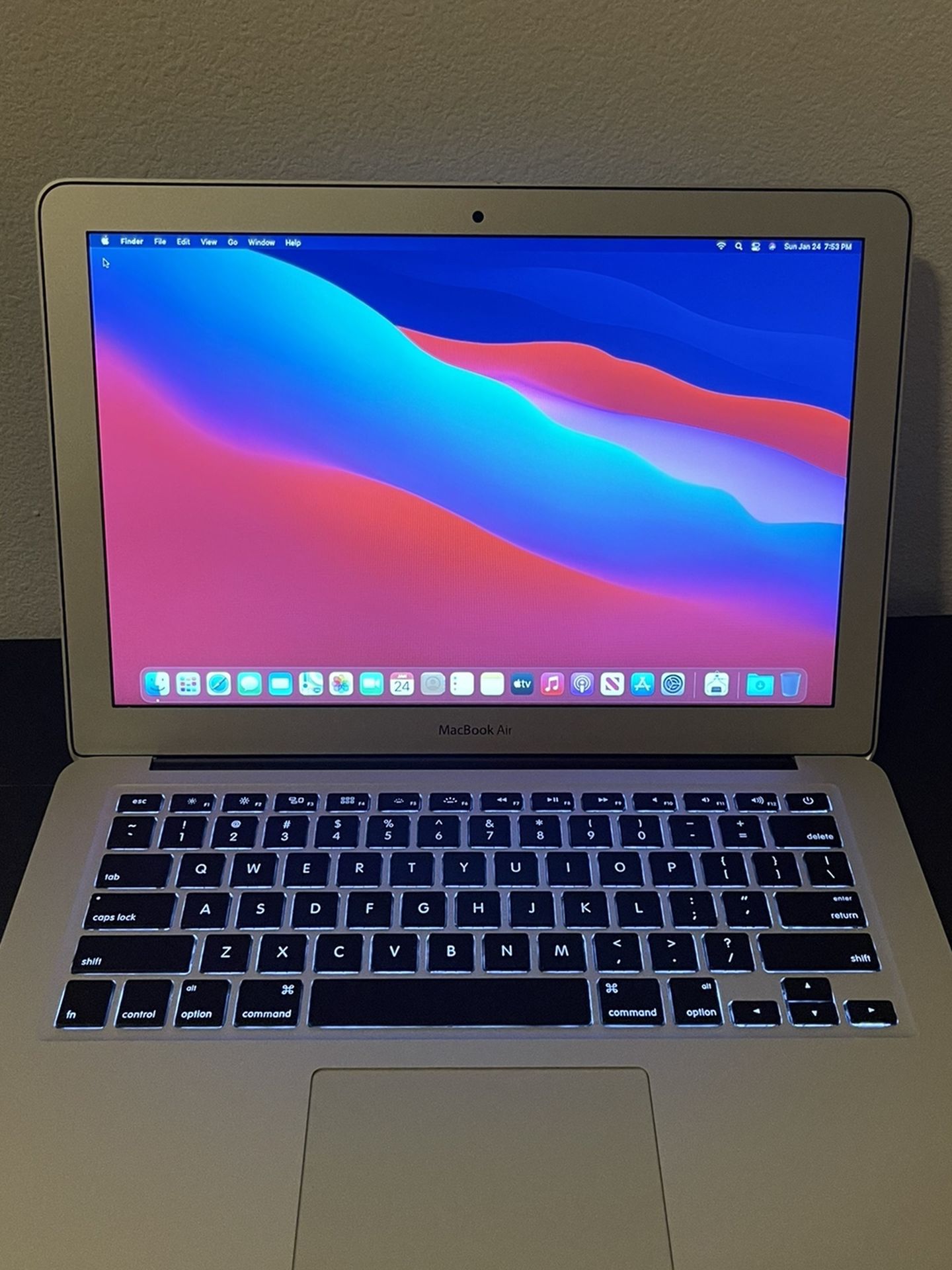 MACBOOK AIR 13” i5 256GB SSD 8GB RAM