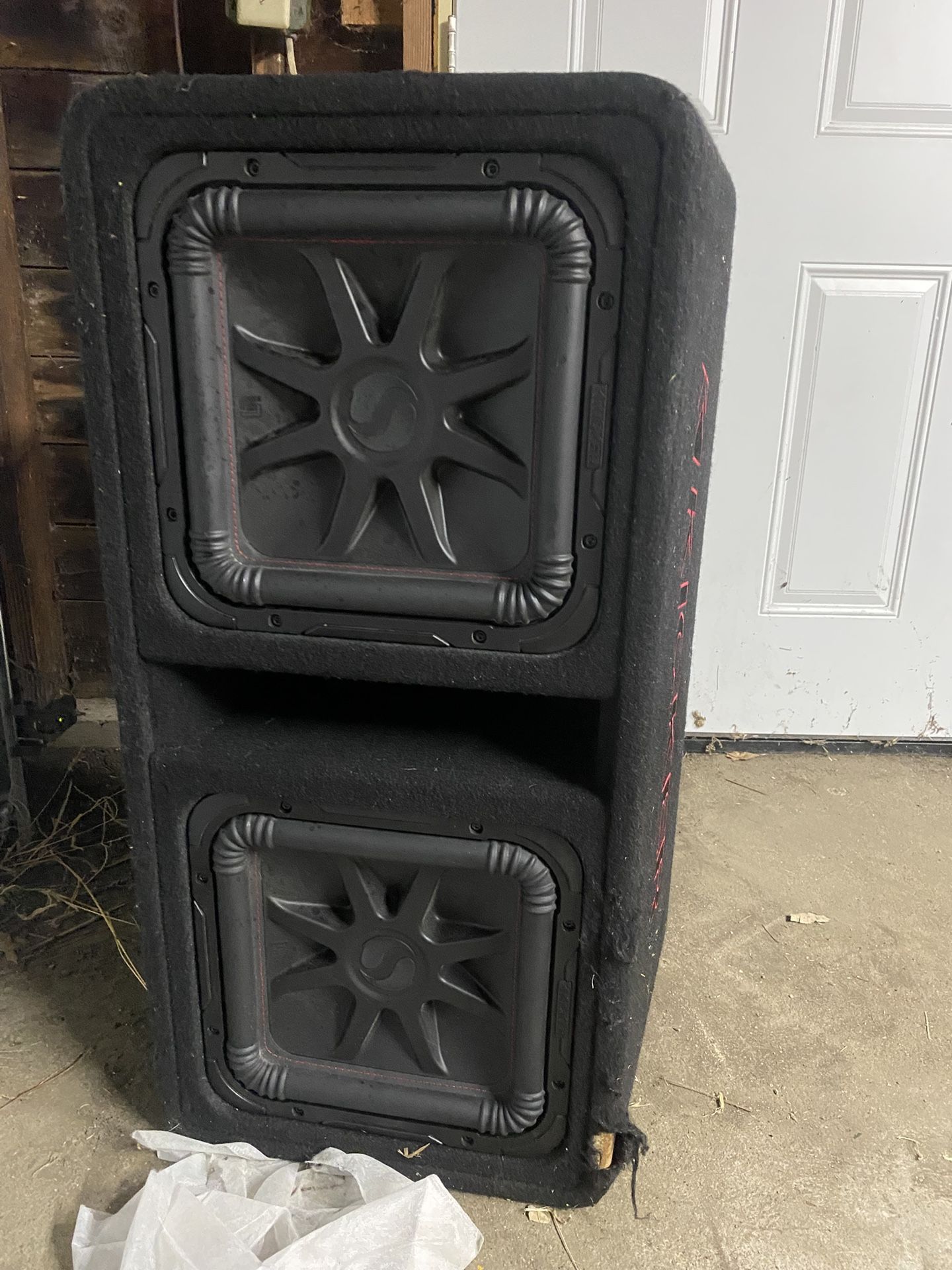 Kicker 12 Subwoofers 