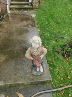 Dutch garden boy