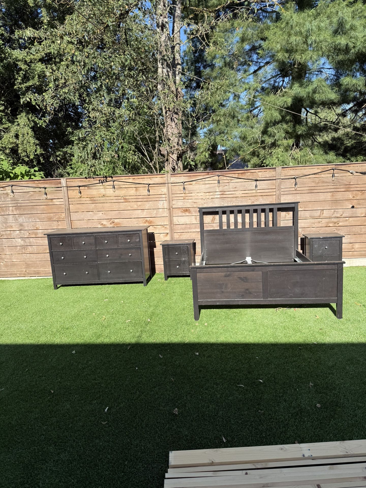 Free bedroom set