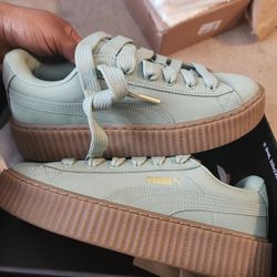 BRAND NEW WOMEN CREEPER PHATTY NUBUCK Fenty PUMA SIZE 10 GREEN GOLD