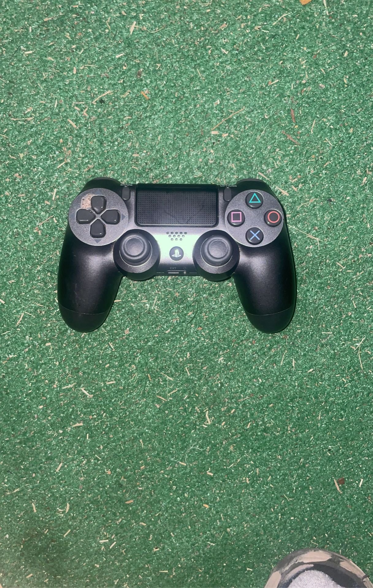 PS4 controller