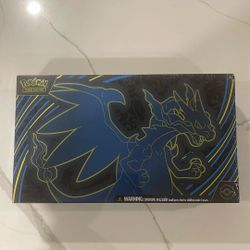 Mega Charizard X ex Ultra-Premium Collection