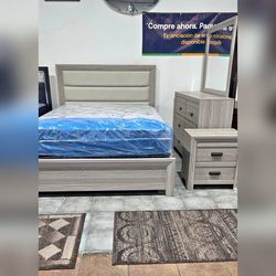 4 Pieces Gray Color king or Queen Bedroom Set
