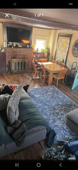 Solid oak 6 seater table with chairs and leaf