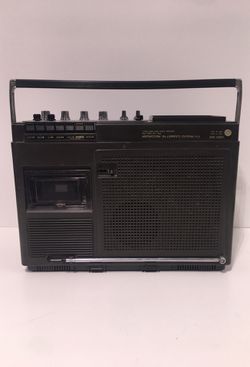 Vintage Panasonic Tr-5001 boombox/tv