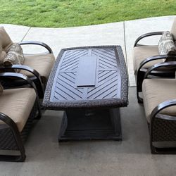 Patio Table And 4 Chairs W/ Cover