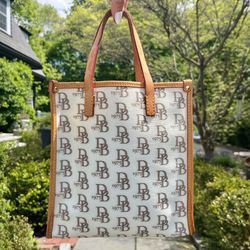 Vintage Dooney & Bourke 1975 Collection Lunch Tote Bag in Signature Coated Canvas + Vachetta Leather (DB75)