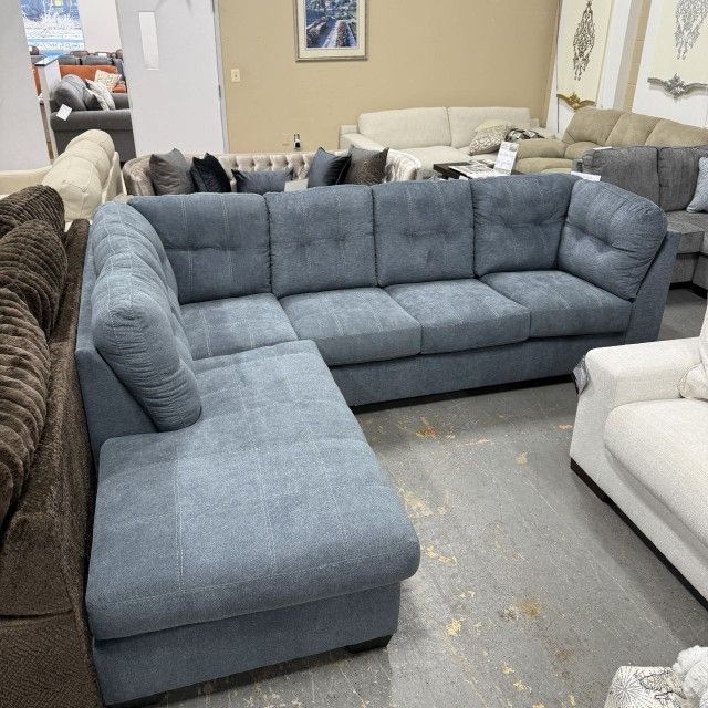 Brand New 🆕 HOT DEAL 🤝MARLETON DENIM 2-PIECE SECTIONAL WITH CHAISE