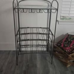 Standing 4 tier wine/bottle rack with steam wear rack and top display