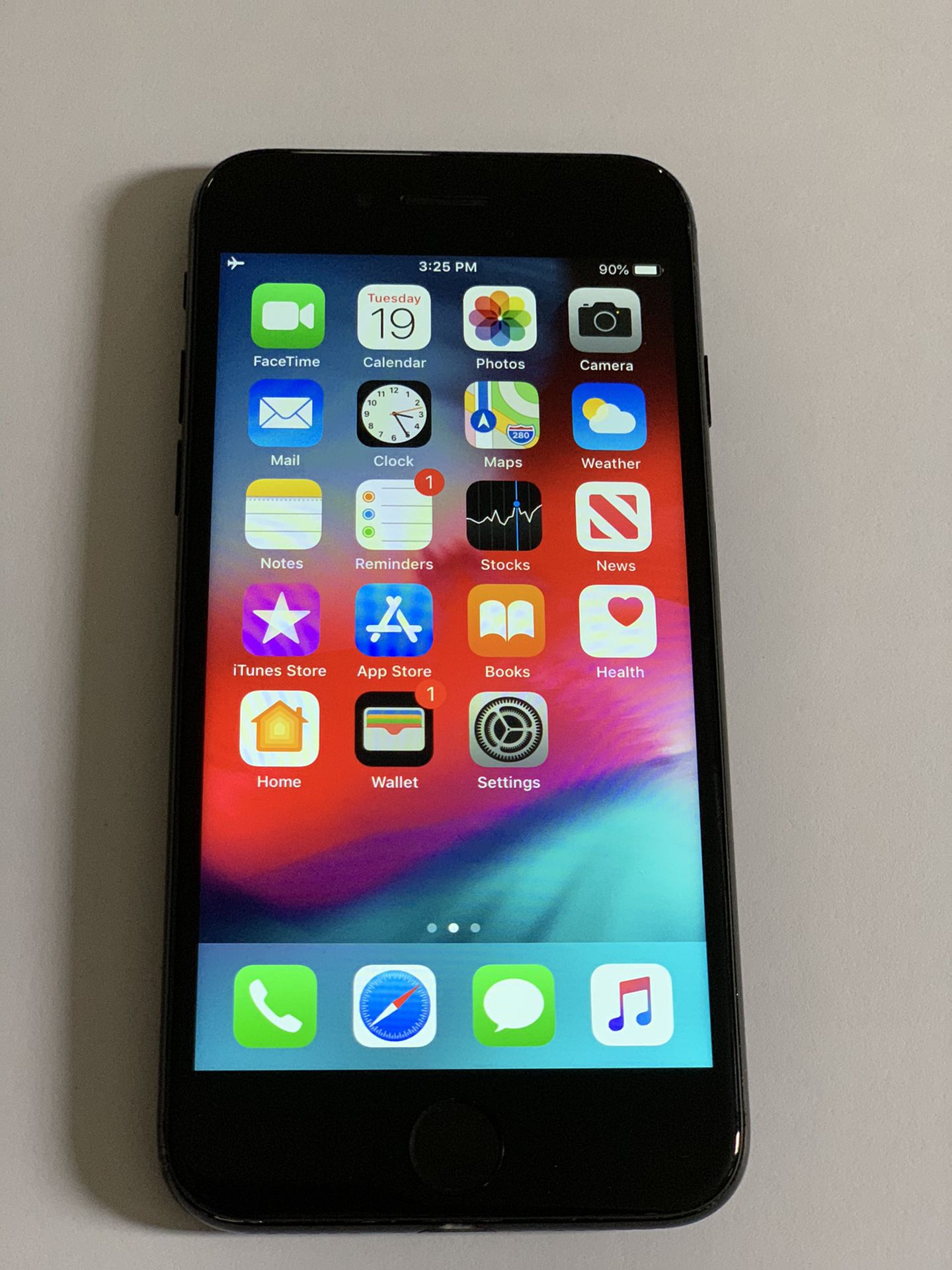 Apple iPhone 7 - 128GB - Jet Black (Unlocked) A1660 (CDMA + GSM).