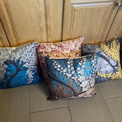 Pillows Square 