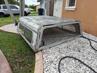 VINTAGE MIAMI CAMP OUT TRUCK BED TOP