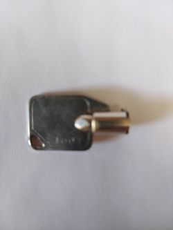 1001 Tubular Key