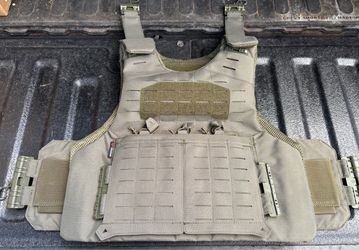 Military Tactical Vest