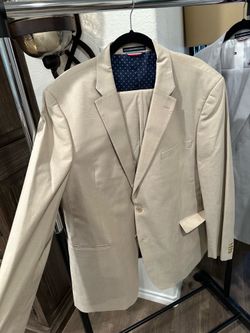 Men’s Tommy Hilfiger suit