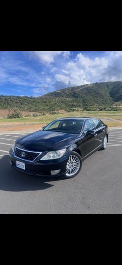 2010 lexus LS