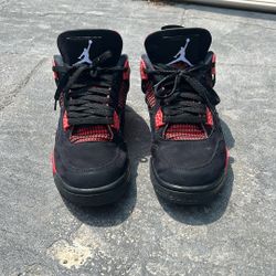 Air Jordan 4 Retro “Red Thunders” 