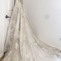  Stunning Bridal Gown / Luxury Fabric ✨