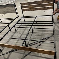 Full Size Bed 