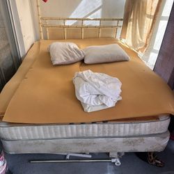 Queen Size Bed And Dresser For Sale. Small Table Chaos And Clothes Stands (2)