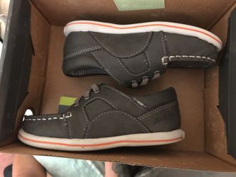 ***MUST SEE**** EDDIE BAUER TODDLER LOAFERS SZ9