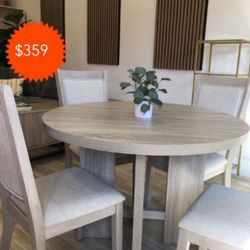 Stylish ‼️ 5-Pc Light Gray Dining Set 