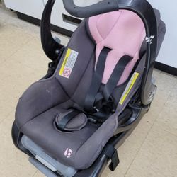 Baby Trend infant car seat