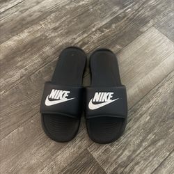 Nike Slides 