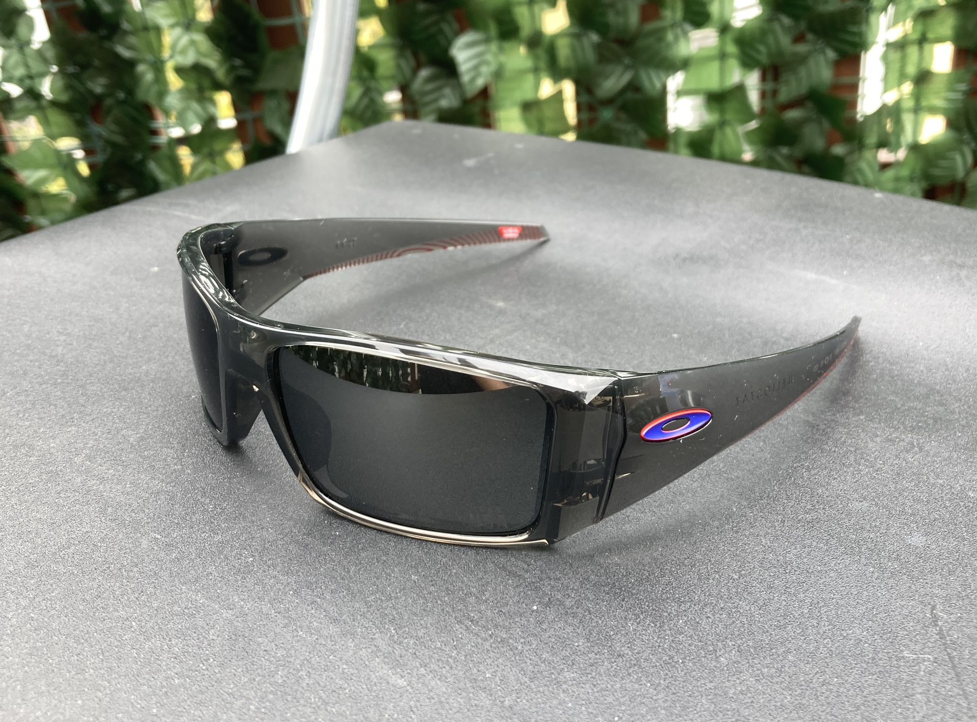 Brand New Oakley Heliostat Limited Edition Team USA Sunglasses 