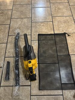 DeWalt Vacuum