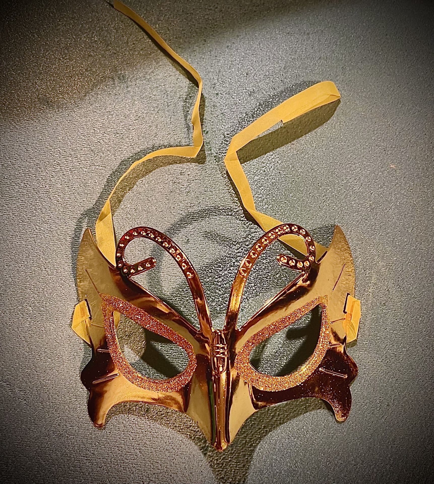 Beautiful, gold, metallic masquerade ball mask brand, new item