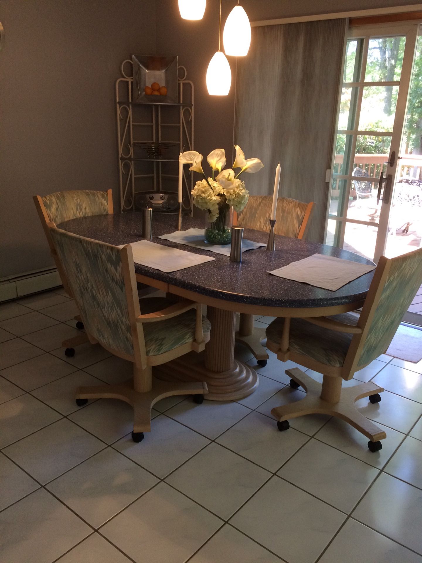 Kitchen set with 4 chairs