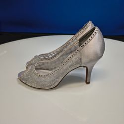 Nina Silver Rhinestone Mid Heels (Size 7.5)