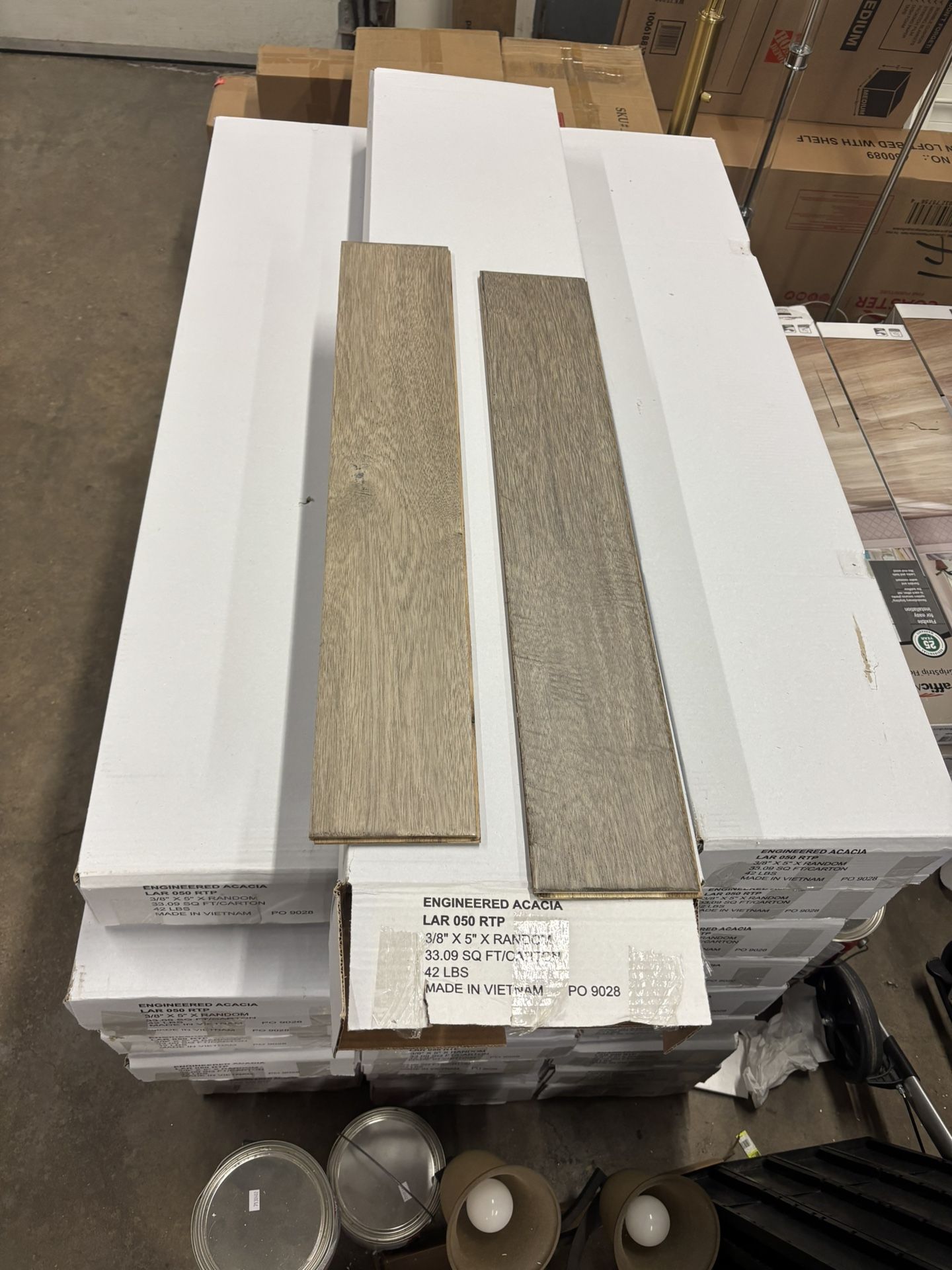 New Engineered Acacia Hardwood Flooring (per case)