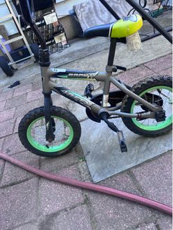 Huffy 12 inch kids bike