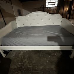 Day Bed