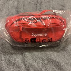 Supreme Waist Bag 