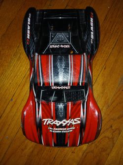 TRAXXAS 4X4 SLASH