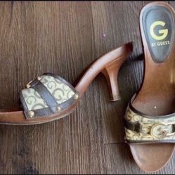 Woman’s Shoes Guess, 8.5size