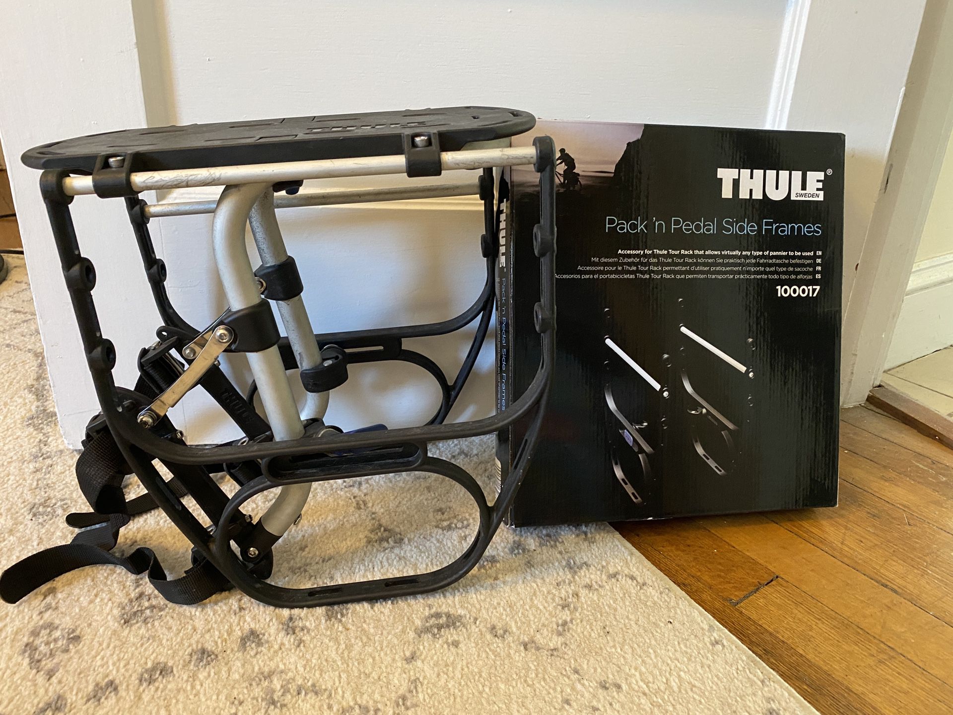 Thule Bike Pannier Rack with Pack ‘n Pedal Side Frames