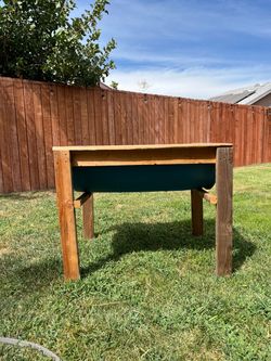 Multipurpose with resistant frame. Feeder, pot, etc. They can be made 30-inch high or 15-inch short