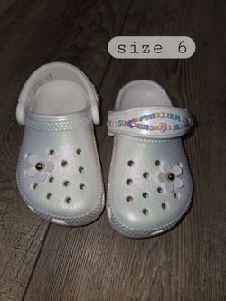 Girls crocs toddler size 6