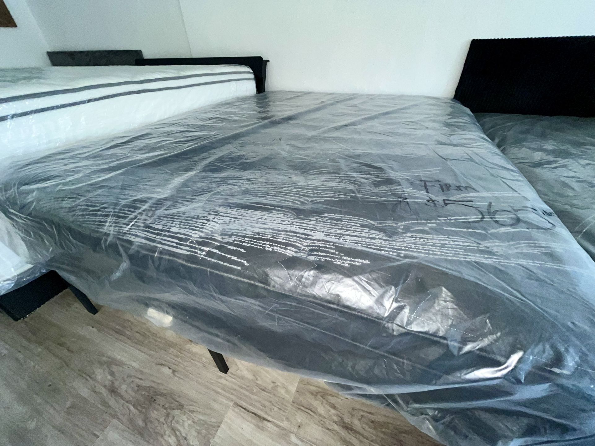 NEW ποΈπ₯ 12β Queen Hybrid Firm Mattress β Premium Support & Cooling Comfort π₯ Finance With $0 Down βοΈ