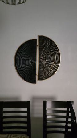 Moderno en dorado y negro