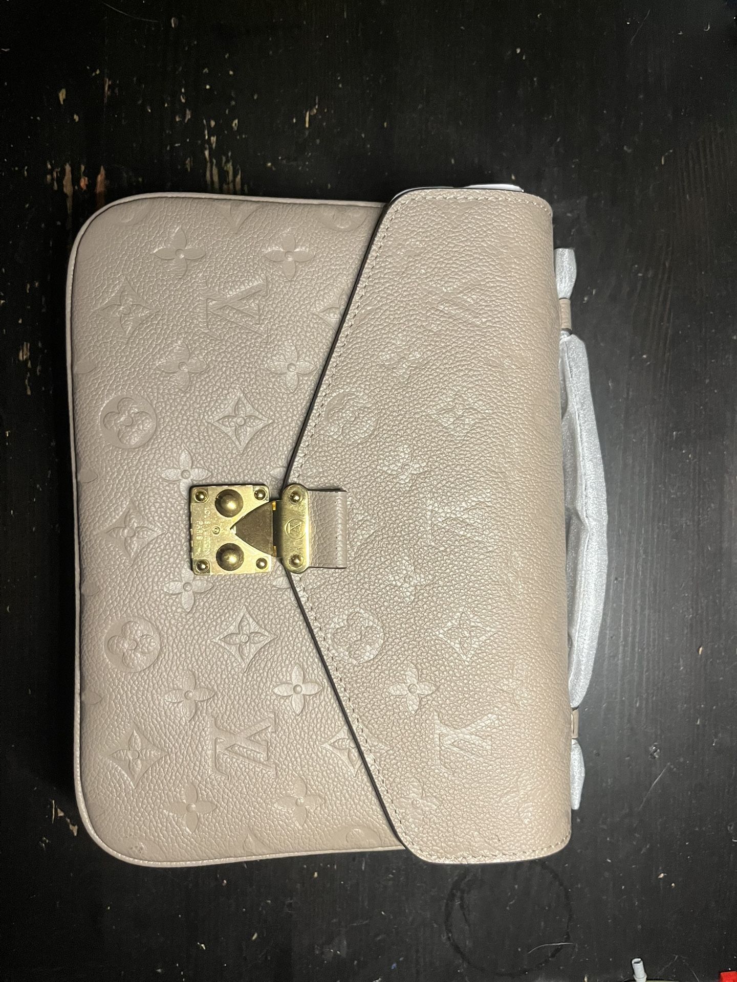 Louis Vuitton Pochette Métis