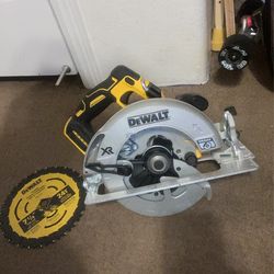 Brushless Saw