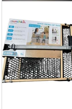New Munchkin Baby Gate