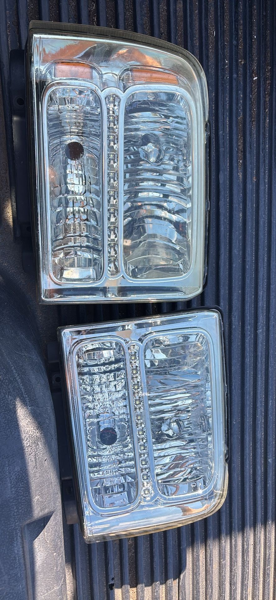2005-08 F250 Headlights