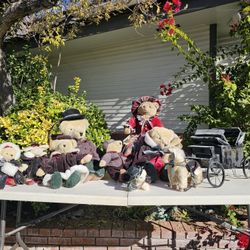 Muffy Vanderbear  "A Christmas Carol: Bearly In Tune" 